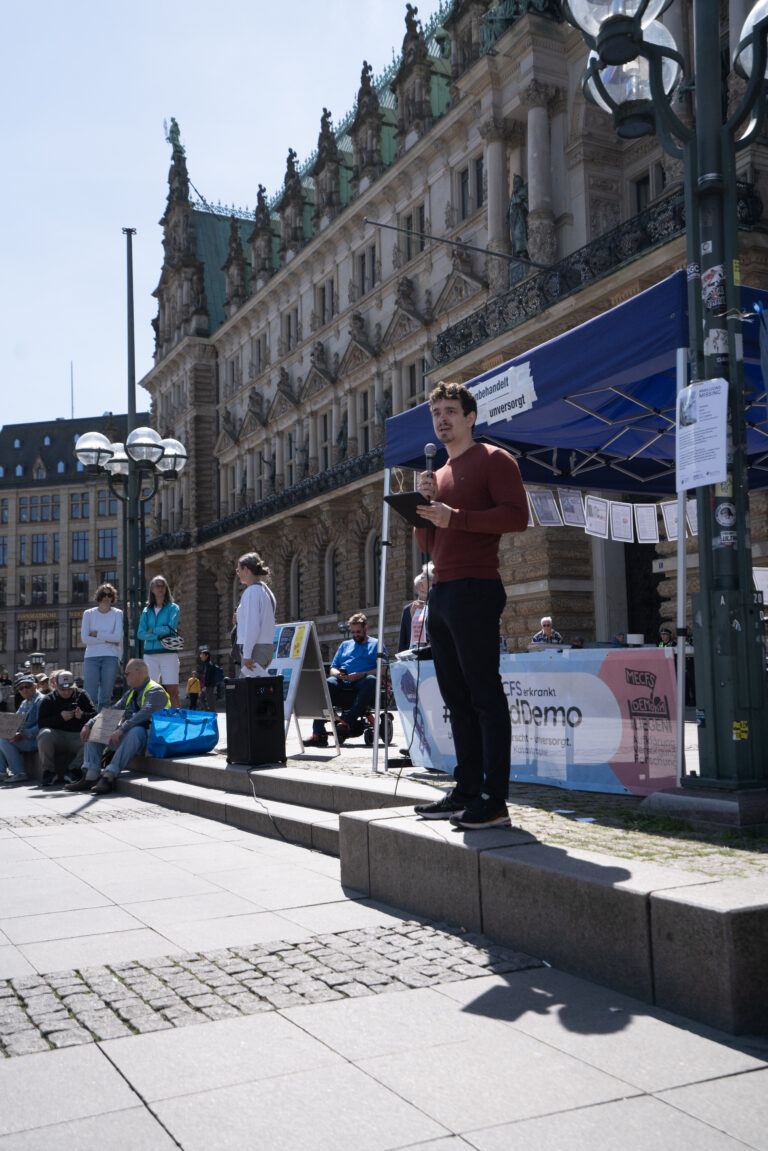 Meine Rede auf der Liegenddemo in Hamburg am 11.05.2025
