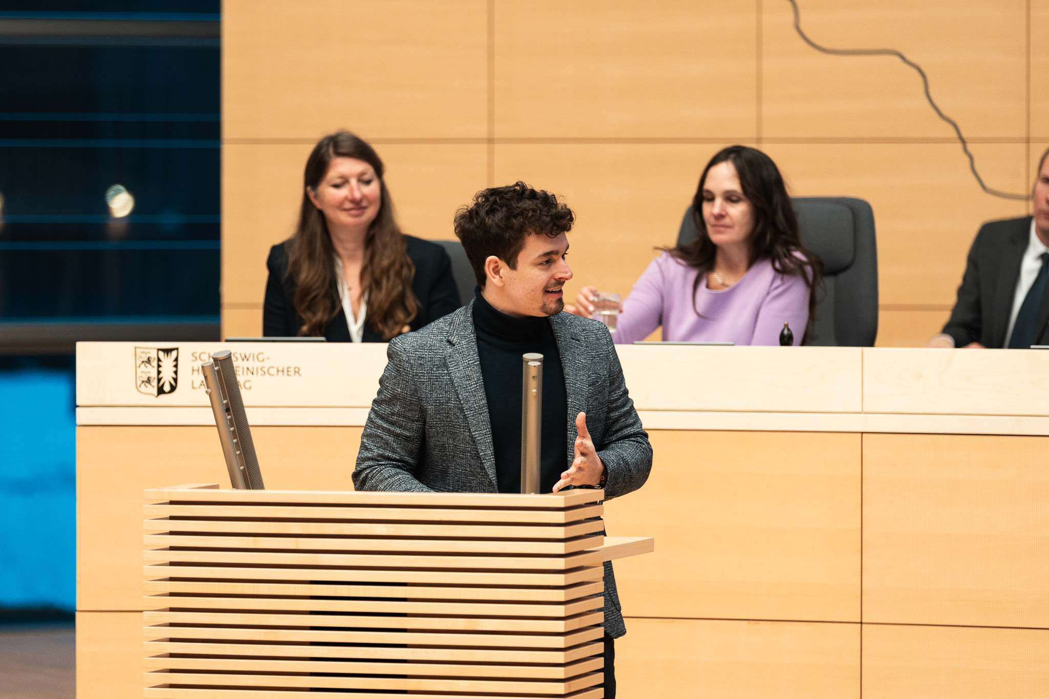 Jasper Balke bei einer Rede im Plenum